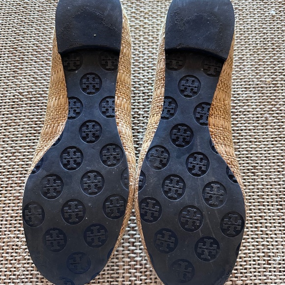 Tory Burch Reva Raffia Straw Flats - Natural/Tory Navy - Picture 2 of 5